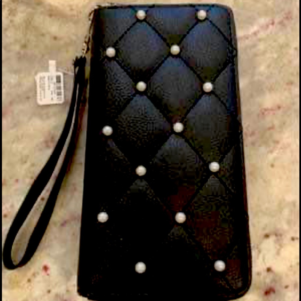 NWT. Black wallet/phone holder with faux pearls